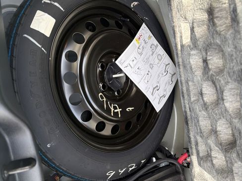 Used 2022 Chrysler 300 S w/ Comfort Group image 21