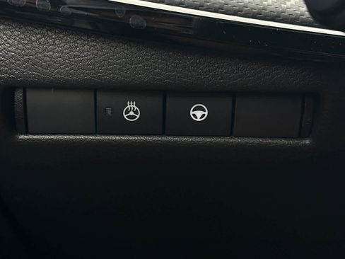 New 2026 Nissan Kicks SR w/ SR Premium Package image 29