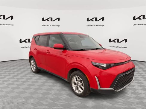 Certified 2024 Kia Soul LX w/ Option Group 015 FWD image 2