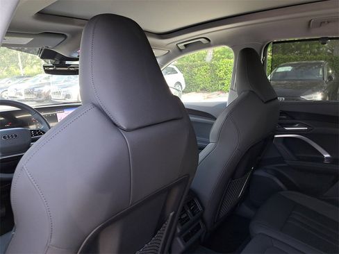 New 2025 Audi Q5 Premium Plus image 25