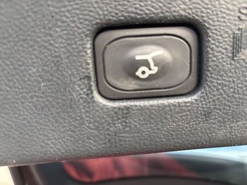 Used 2020 Ford Edge SEL w/ Convenience Package image 15