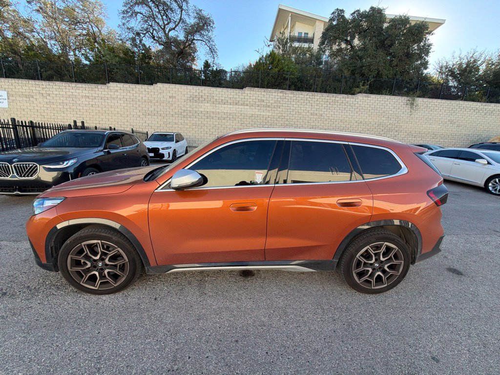 Certified 2023 BMW X1 xDrive28i w/ Convenience Package AWD/4WD image 2