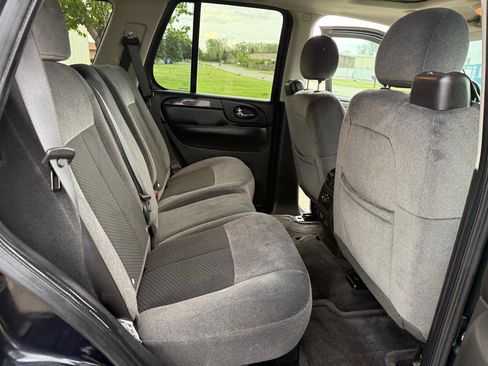 Used 2009 GMC Envoy SLE w/ Sun And Sound Package AWD/4WD image 26