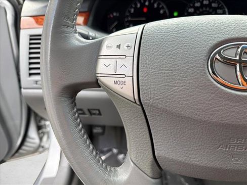 Used 2007 Toyota Avalon Limited image 16