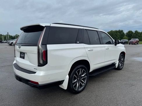 Used 2021 Cadillac Escalade Sport w/ LPO, Illumination Package AWD/4WD image 7