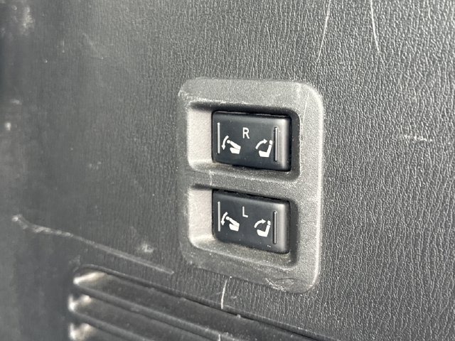 Used 2019 Nissan Armada Platinum w/ Captain's Chairs Package AWD/4WD image 23