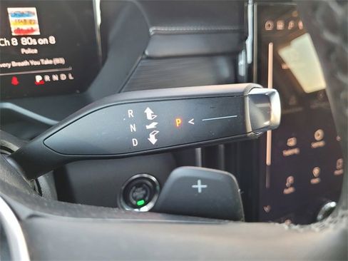 Used 2025 GMC Acadia Elevation image 12