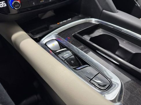 Used 2024 Buick Enclave Essence w/ Sound and Sites Package image 26