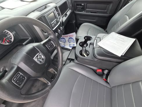 Used 2022 RAM 1500 Tradesman w/ Chrome Appearance Group AWD/4WD image 12