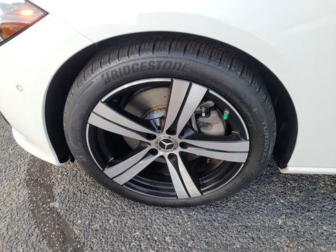 Used 2025 Mercedes-Benz C 300 Sedan image 24