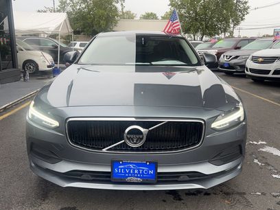 Used 2018 Volvo S90 T5 Momentum w/ Convenience Package