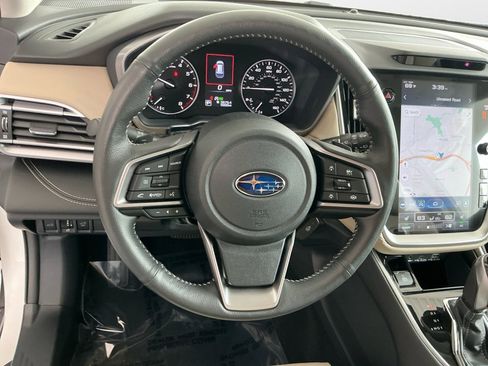 Certified 2025 Subaru Outback Limited AWD/4WD image 10