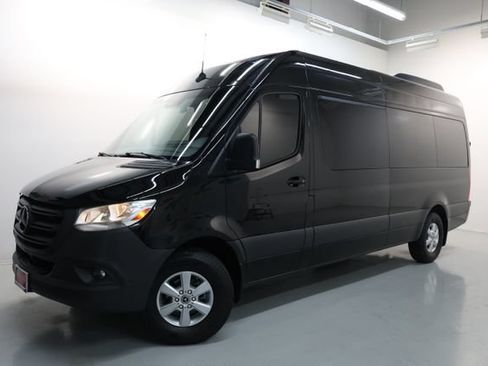 Used 2022 Mercedes-Benz Sprinter 2500 image 44