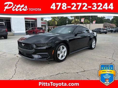 Used 2026 Ford Mustang Coupe RWD image 1