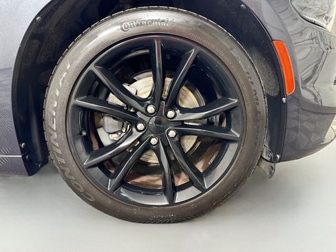 Used 2016 Dodge Charger SXT w/ Blacktop Package RWD image 41