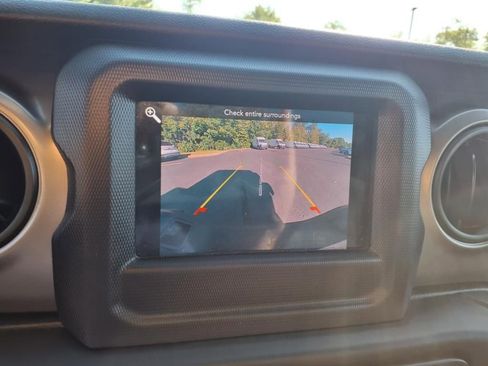 Certified 2020 Jeep Gladiator Sport w/ Quick Order Package 23S image 16