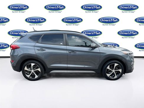 Used 2018 Hyundai Tucson Value FWD image 8