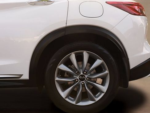 Used 2021 INFINITI QX50 Luxe w/ Accent Package FWD image 5