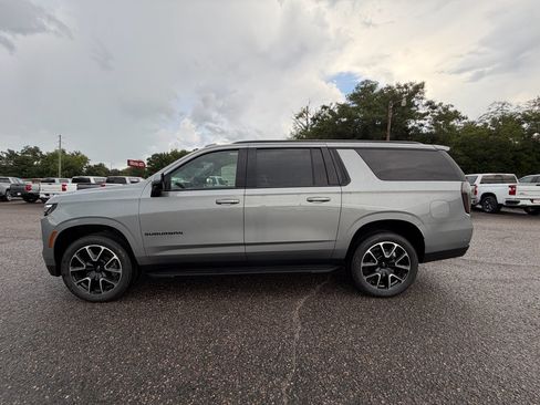 New 2026 Chevrolet Suburban RST w/ Comfort Package AWD/4WD image 19