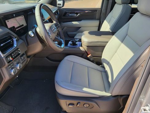 New 2026 GMC Yukon XL Elevation w/ Elevation Premium Package image 7