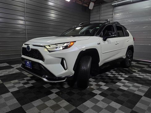 Used 2022 Toyota RAV4 XSE image 42