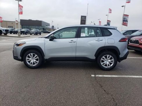 New 2026 Toyota Corolla Cross L image 9