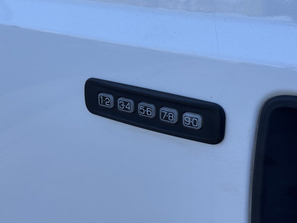 Used 2011 Ford F350 XLT w/ XLT Premium Pkg AWD/4WD image 13