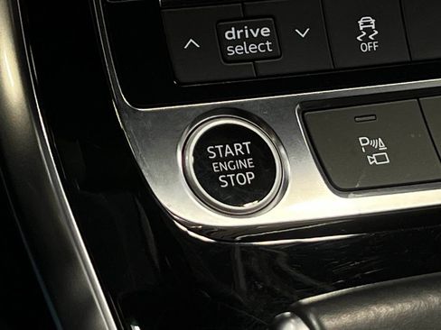 Used 2021 Audi Q8 Premium Plus w/ Premium Plus Package image 25