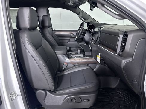 New 2026 GMC Sierra 1500 SLT w/ SLT Premium Plus Package image 28