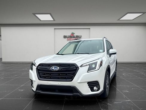 Used 2023 Subaru Forester Premium AWD/4WD image 5