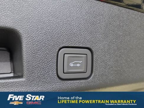 New 2026 Chevrolet Traverse LT w/ Driver Confidence Package FWD image 16