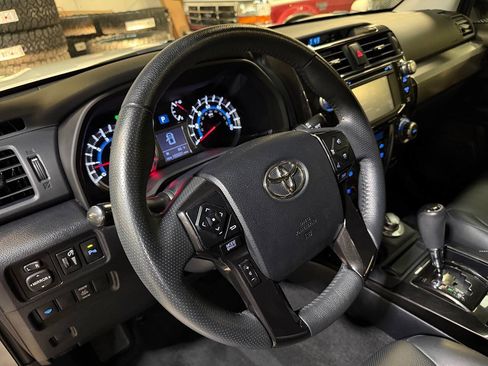 Used 2019 Toyota 4Runner Limited AWD/4WD image 51
