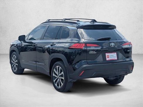 Certified 2025 Toyota Corolla Cross XLE w/ Convenience Package FWD image 8