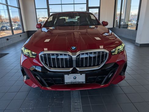 Used 2025 BMW 530i xDrive w/ M Sport Package image 8