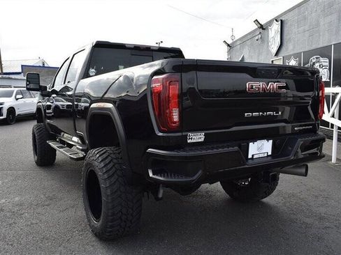 Used 2022 GMC Sierra 2500 Denali w/ Denali Ultimate Package image 3