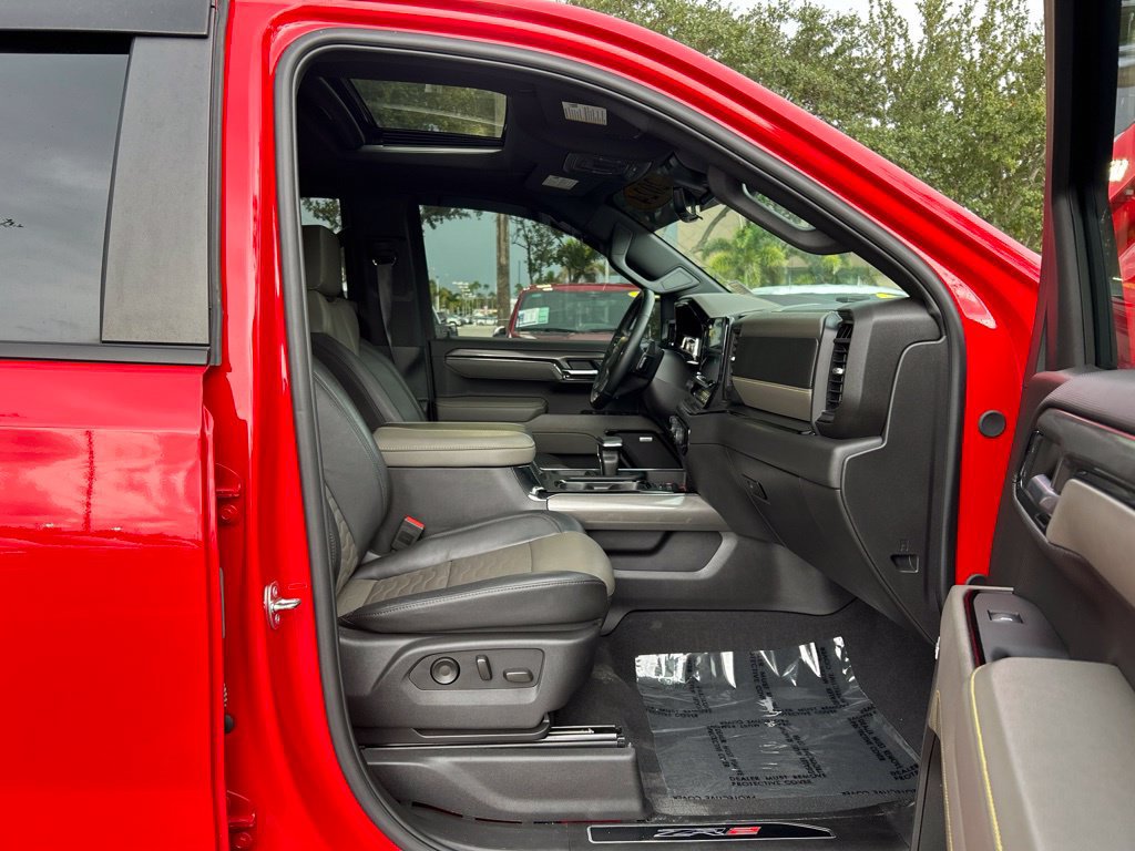 Used 2024 Chevrolet Silverado 1500 ZR2 w/ Technology Package AWD/4WD image 40