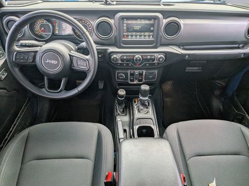 Used 2022 Jeep Gladiator Sport AWD/4WD image 15