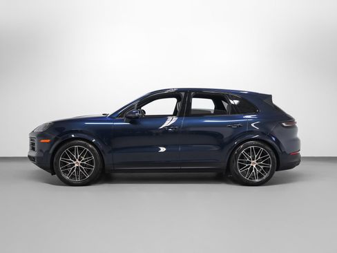 Certified 2026 Porsche Cayenne S AWD/4WD image 2