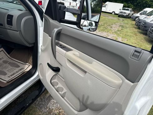 Used 2012 Chevrolet Silverado 2500 W/T AWD/4WD image 18