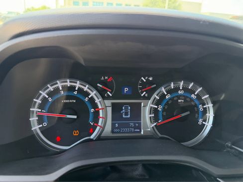 Used 2015 Toyota 4Runner SR5 Premium RWD image 21