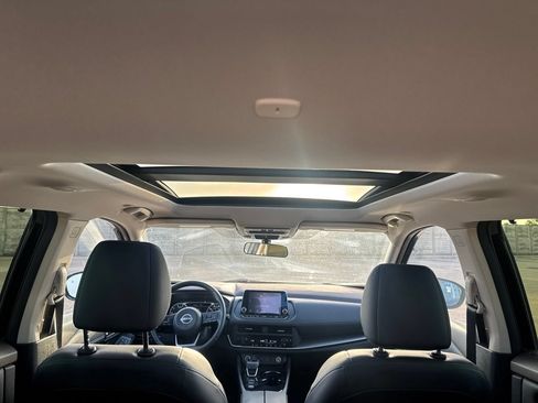 Certified 2023 Nissan Rogue SV w/ SV Premium B Package FWD image 32