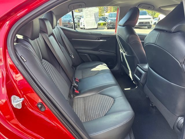Used 2021 Toyota Camry SE FWD image 10