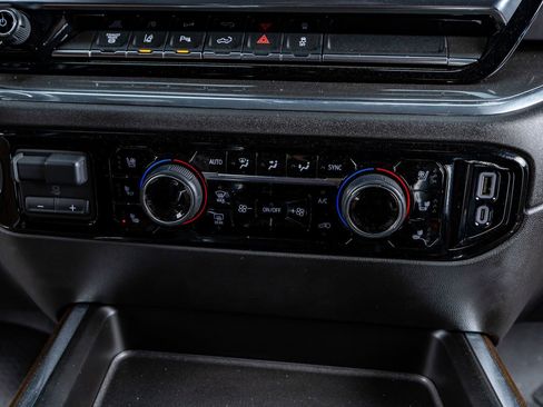 Used 2024 Chevrolet Silverado 3500 High Country w/ High Country Premium Package image 27