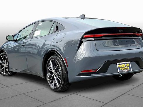 New 2026 Toyota Prius XLE image 12