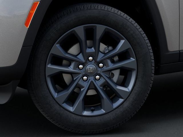 New 2026 Jeep Grand Cherokee L Limited AWD/4WD image 8