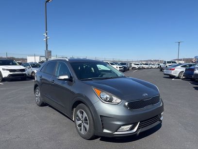 Used 2017 Kia Niro EX