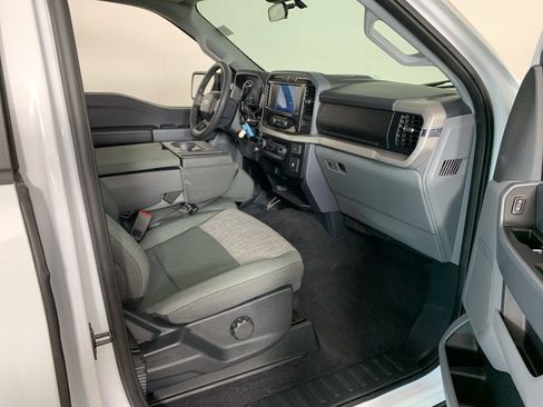 Used 2023 Ford F150 XLT w/ XTR Package image 35