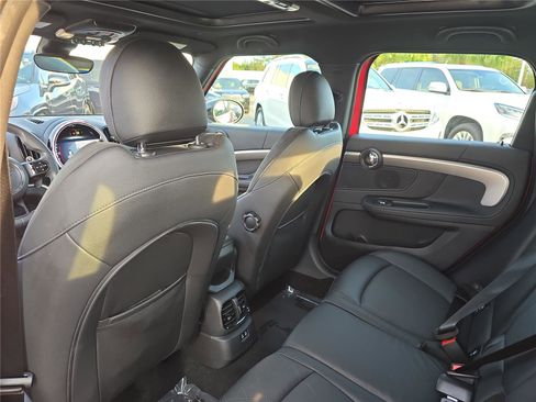 Used 2023 MINI Cooper Countryman S w/ Signature Upholstery Package image 12