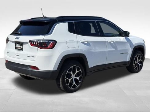 Used 2024 Jeep Compass Limited AWD/4WD image 7