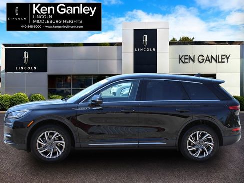 Used 2023 Lincoln Corsair FWD w/ Equipment Group 101A image 4